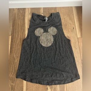 Gray Sleeveless Top with Leopard Mickey